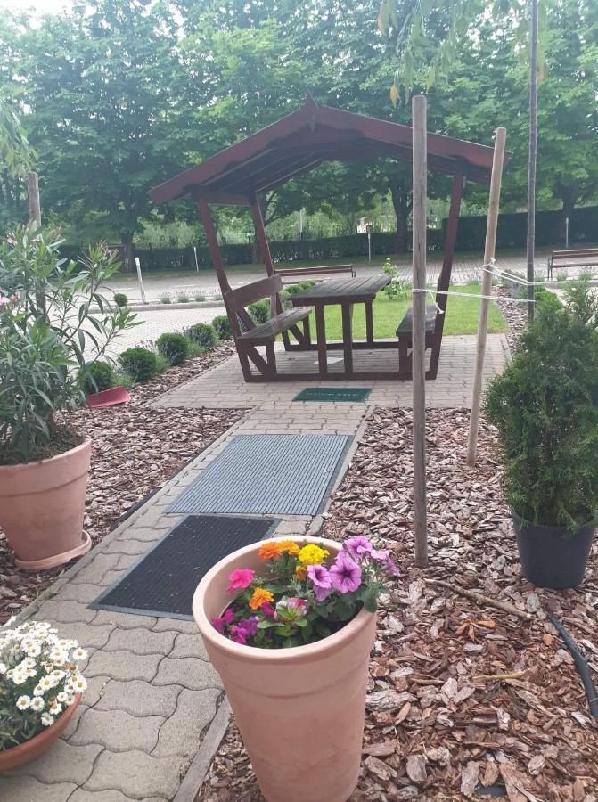 Balaton-parti luxus lakás Apartamento Siófok Exterior foto